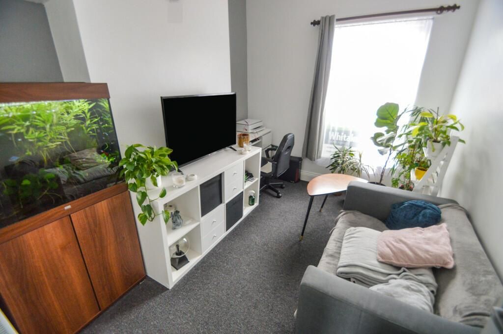 Property photo 2 of 7 Photo 1