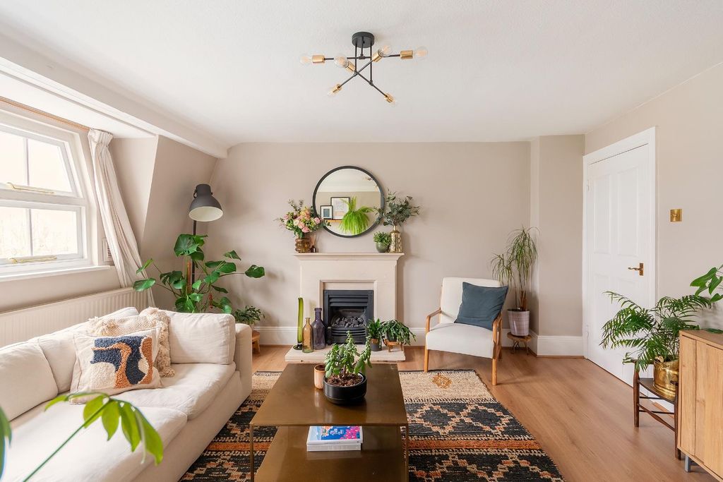 Property photo 1 of 22 1O6Mcn - Lounge Diner E.Jpg