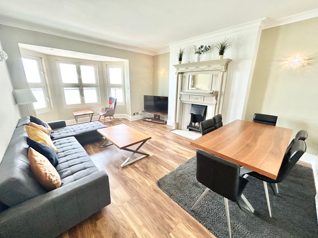 Property photo 1 of 15 Living Room