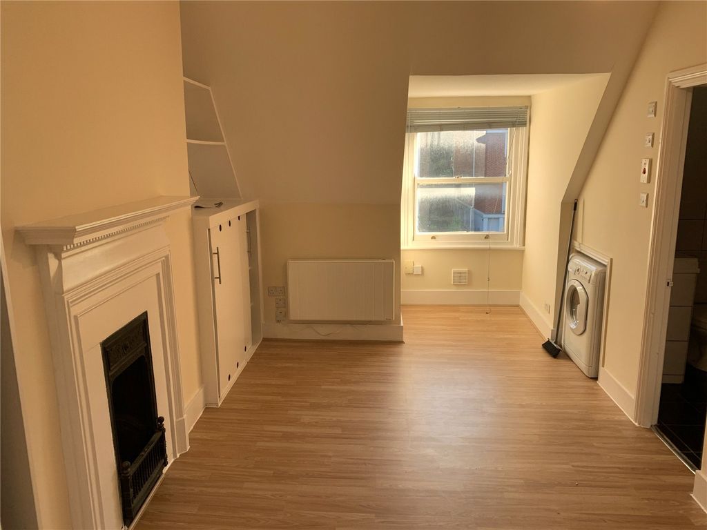 Property photo 3 of 5 Picture No. 04