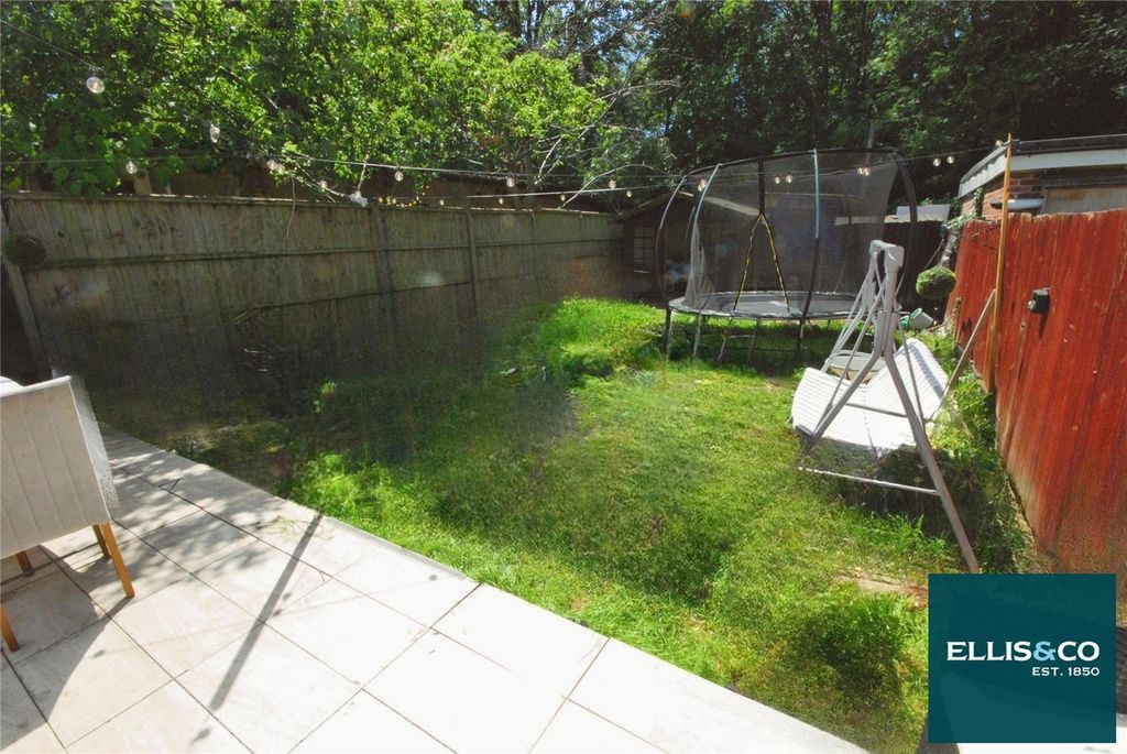 Property photo 3 of 15 Picture No. 19