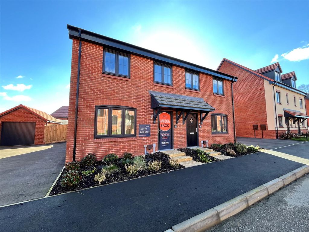 Property photo 1 of 16 Bellway 1.Jpg