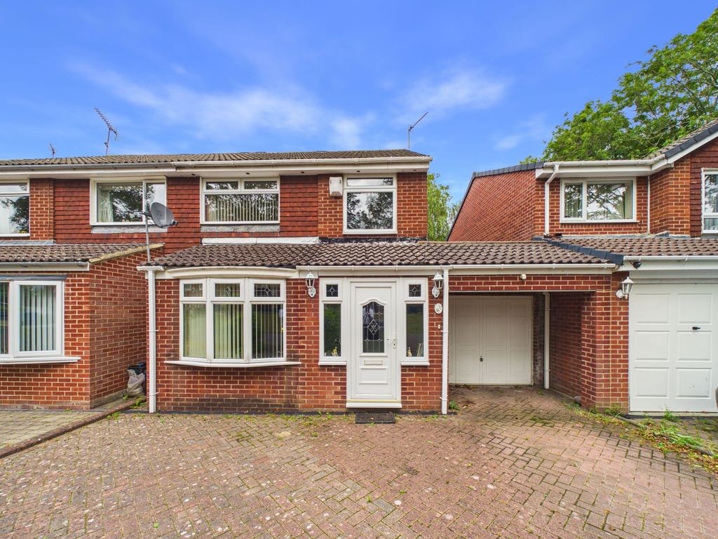 Property photo 1 of 14 External