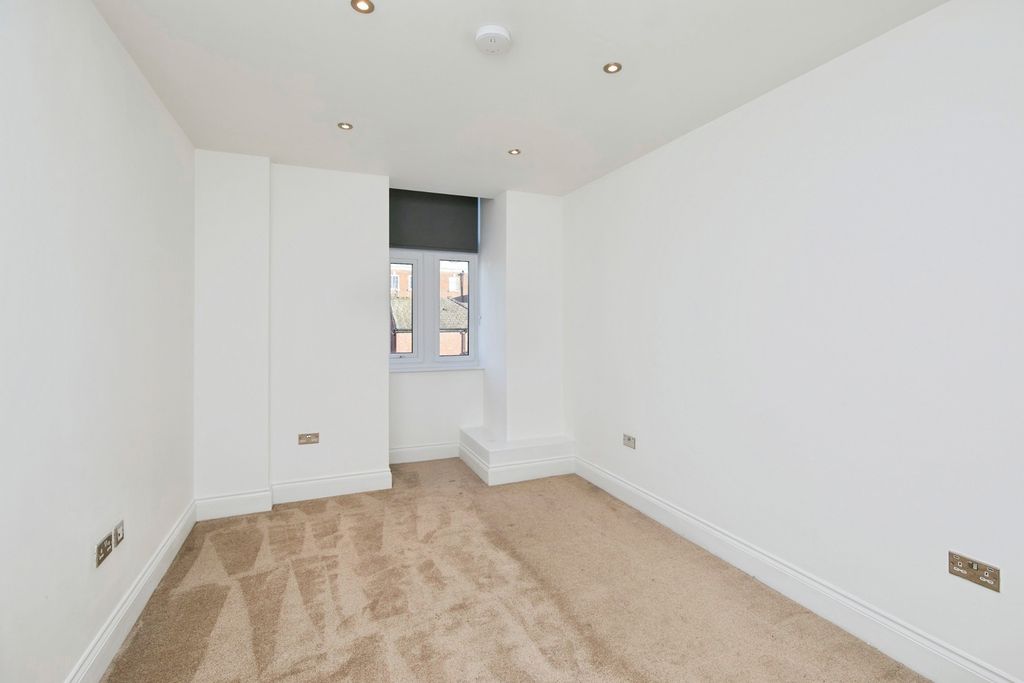Additional image 12 of 3 bed flat for saleSt. Marys Gate, Derby, Derbyshire DE1