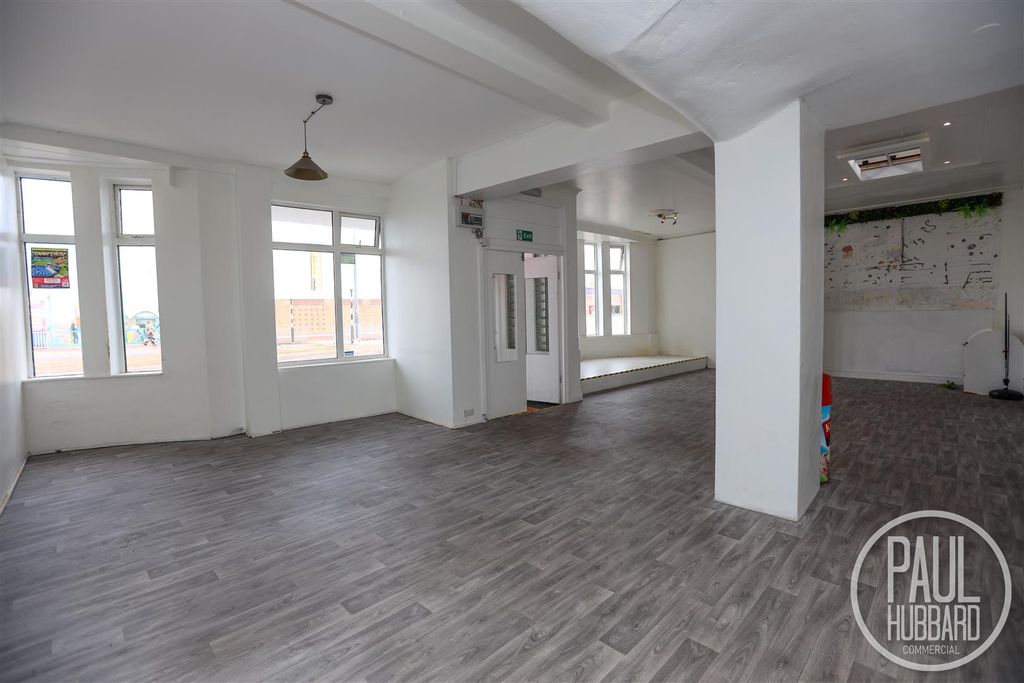 Property photo 3 of 14 2J5A1418.Jpg