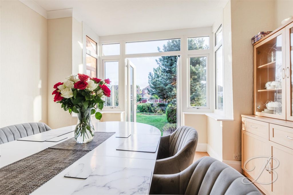 Property photo 3 of 39 Ccltd-27.Jpg