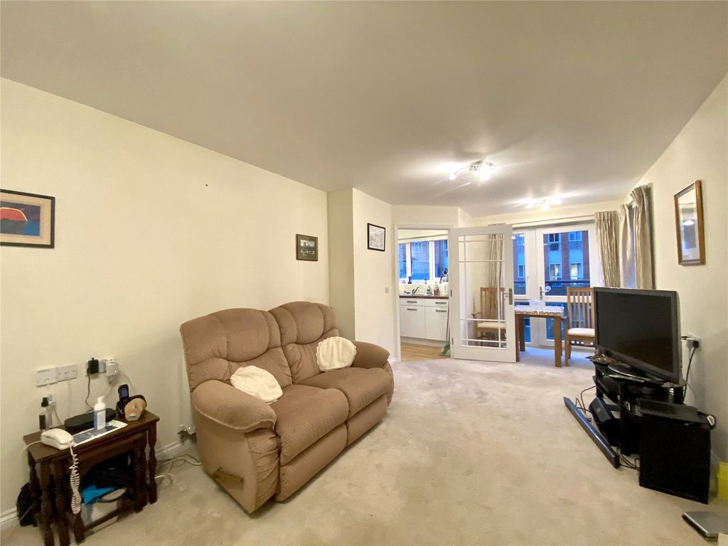 Property photo 2 of 12 Picture No. 08
