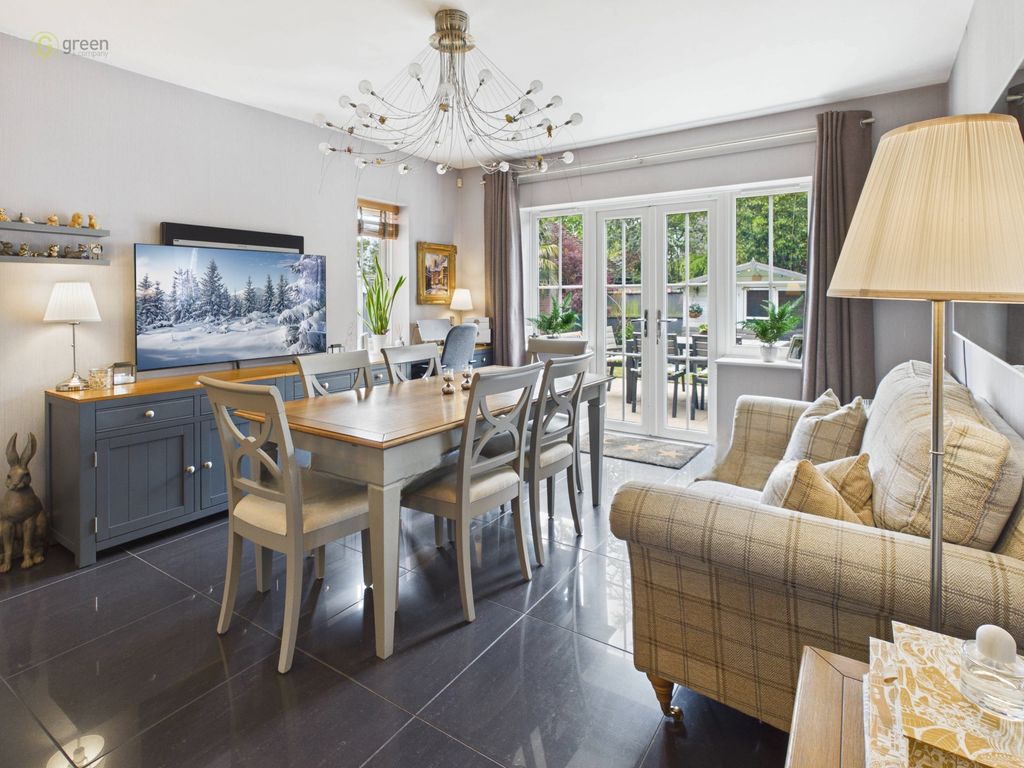 Property photo 3 of 44 045d30F9583B4A848Ec951B0F9d76d40100Cam04425G0Pr0418Still023