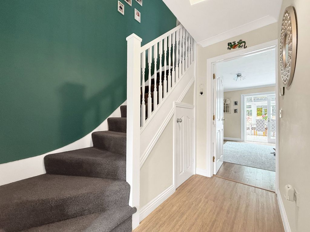 Property photo 2 of 26