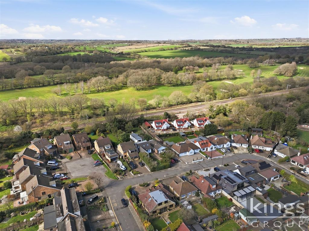 Property photo 2 of 24