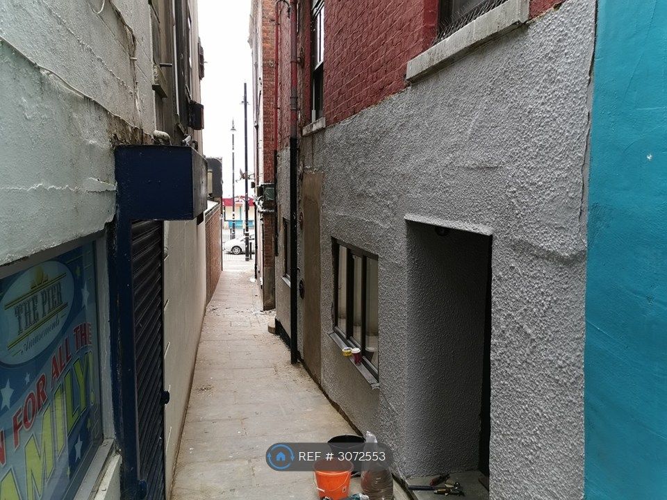 Property photo 1 of 5 Building