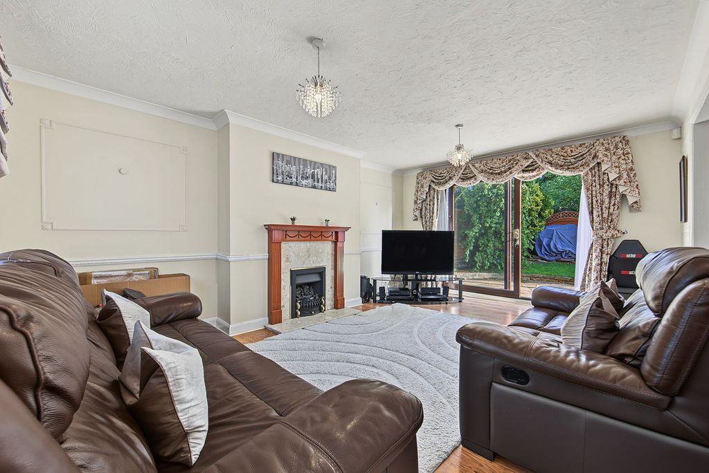 Property photo 2 of 15