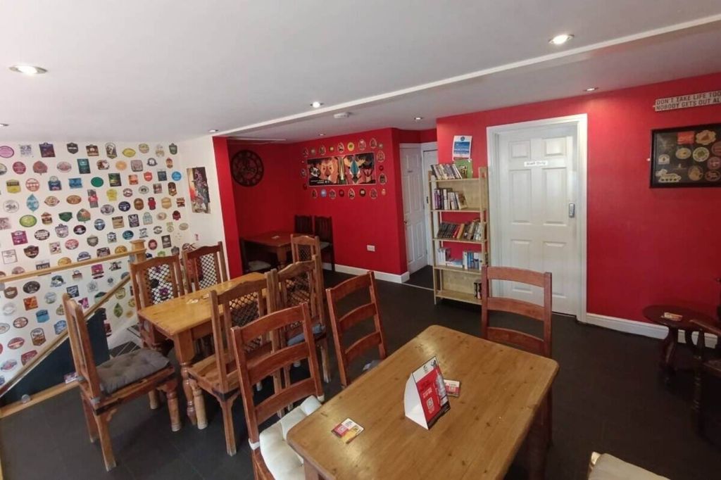 Property photo 2 of 6