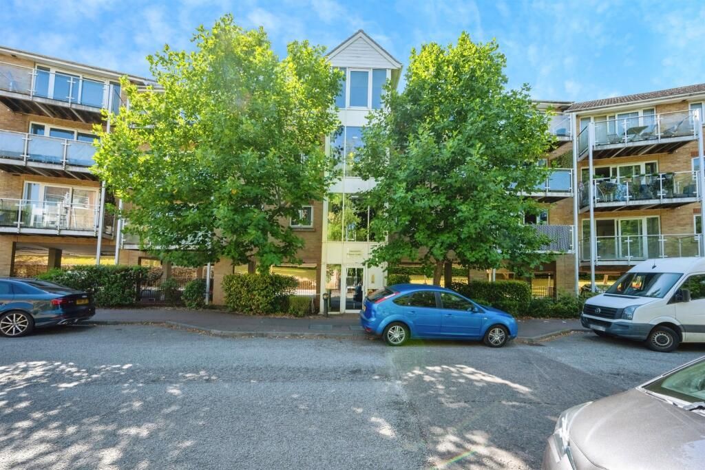Property photo 1 of 6