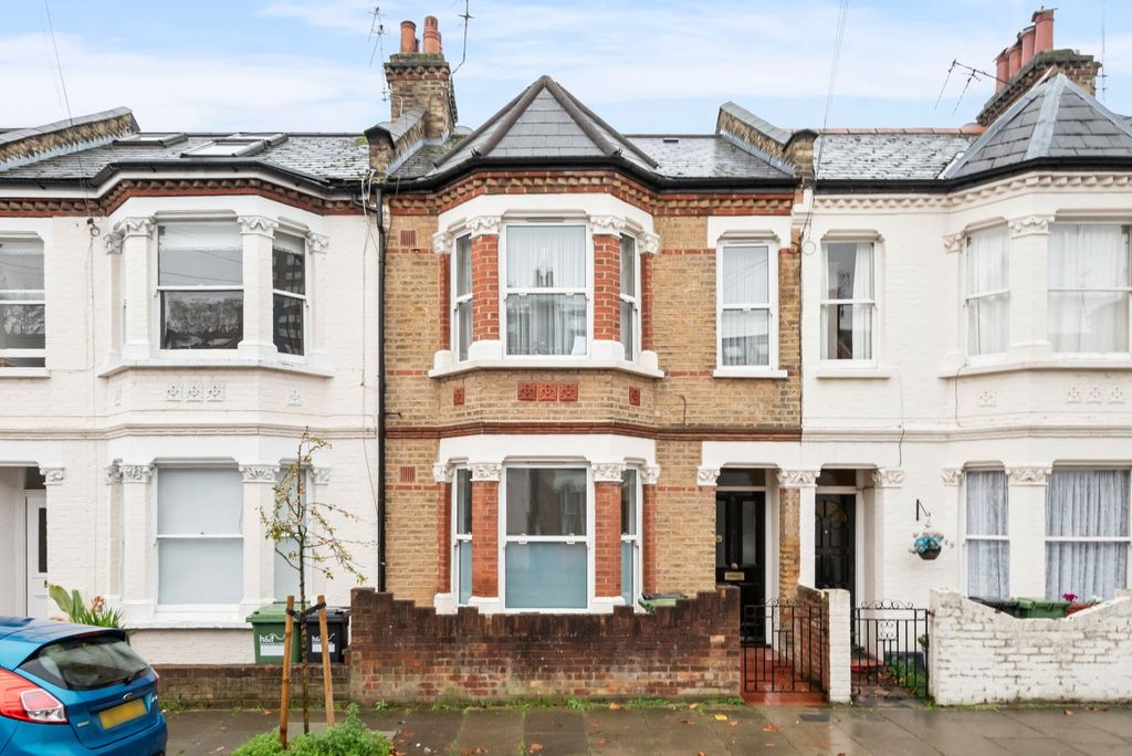 Property photo 2 of 6