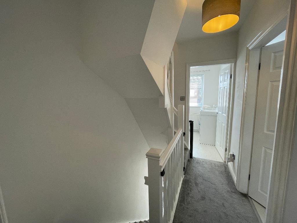 Property photo 2 of 17 Landing