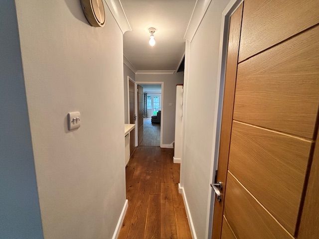 Property photo 2 of 23 Hallway