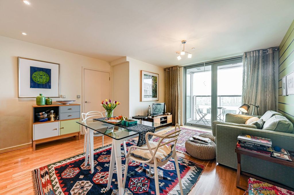 Property photo 3 of 15