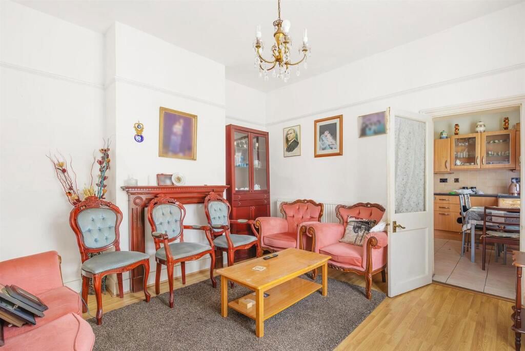 Property photo 1 of 28