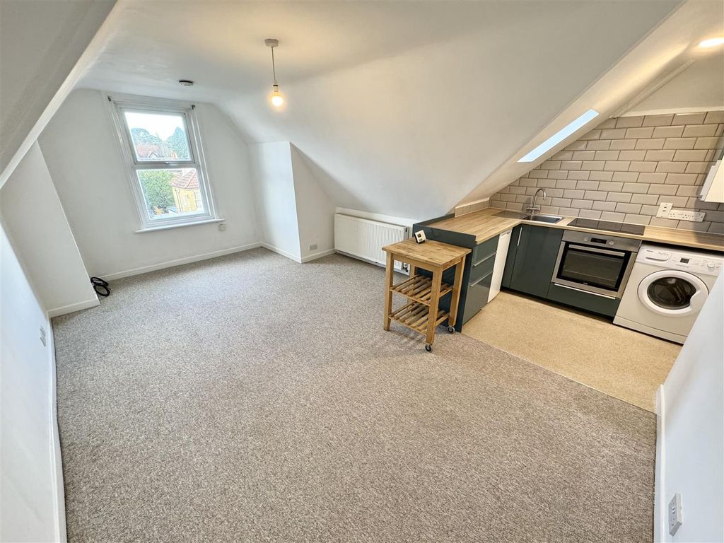 Property photo 2 of 6 Img_5097.Jpg