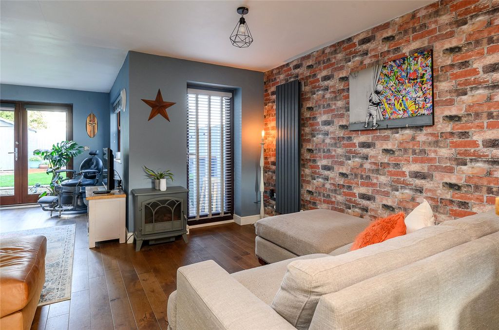 Property photo 3 of 26 Picture No. 33