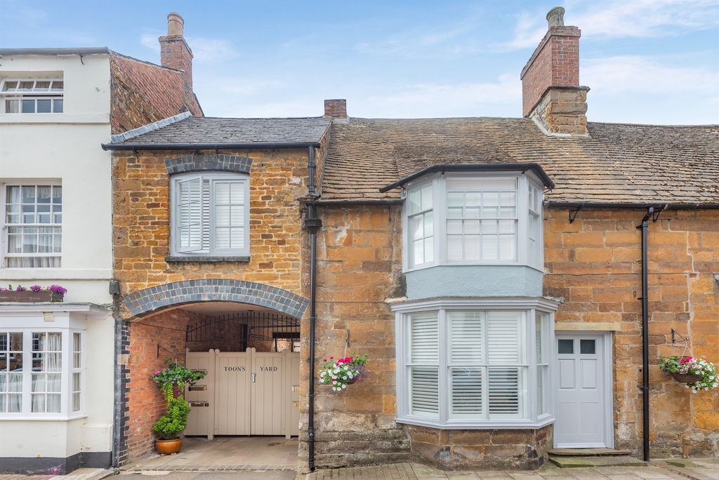 Property photo 3 of 19