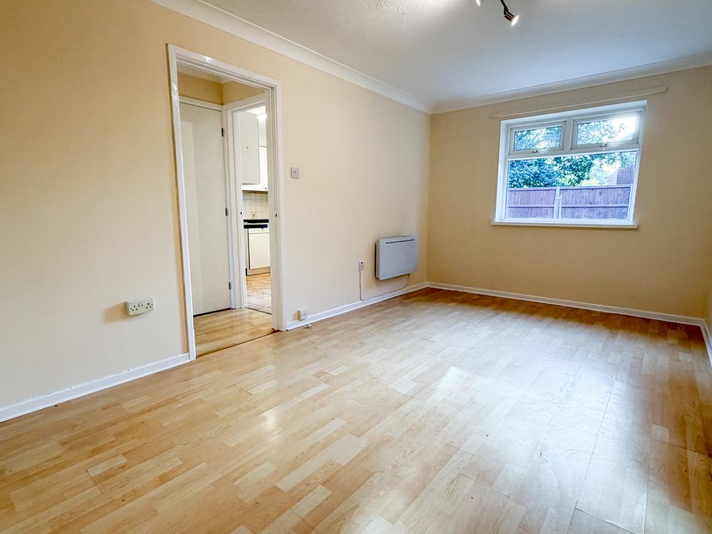 Property photo 2 of 14 5381084