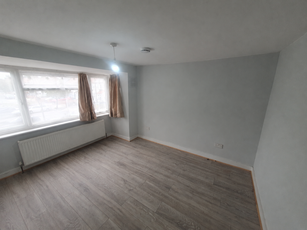 Property photo 2 of 8 51409469-0E4A-4E8d-A868-A2Da57A8Eee9