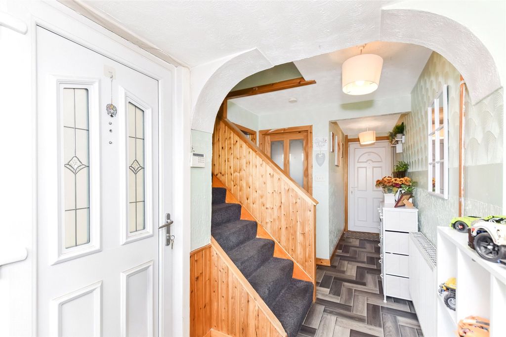Property photo 2 of 16 Picture No. 04