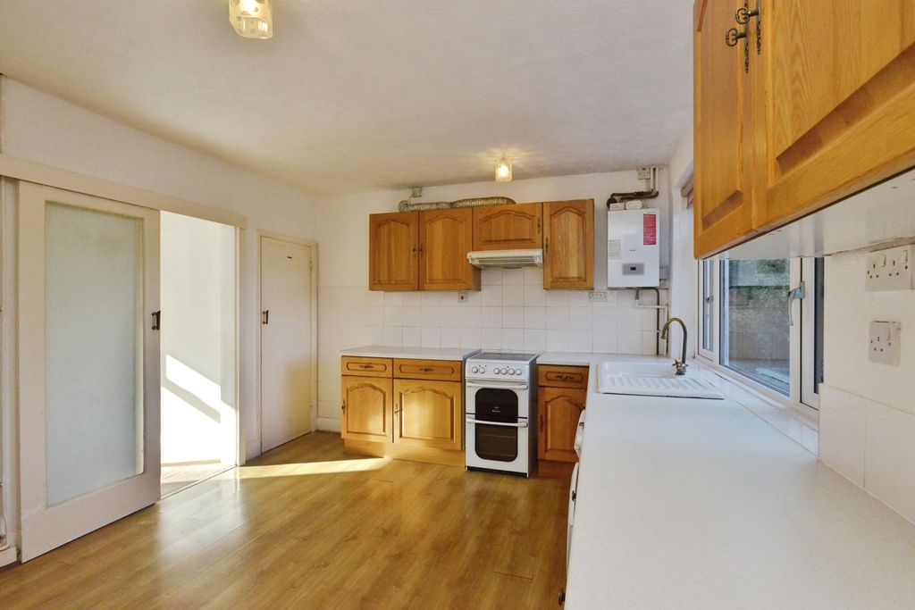 Property photo 3 of 21 Pbox-Img.Jpg