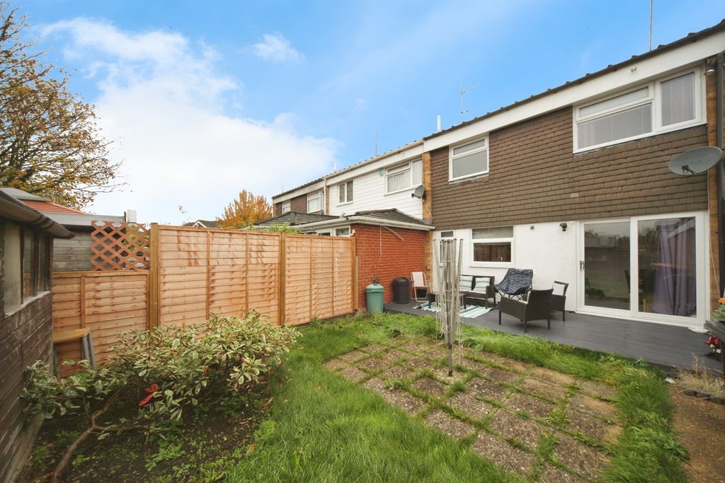 Property photo 2 of 11