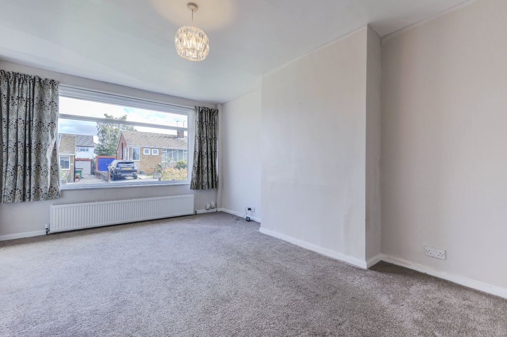 Property photo 2 of 13 Picture No. 10