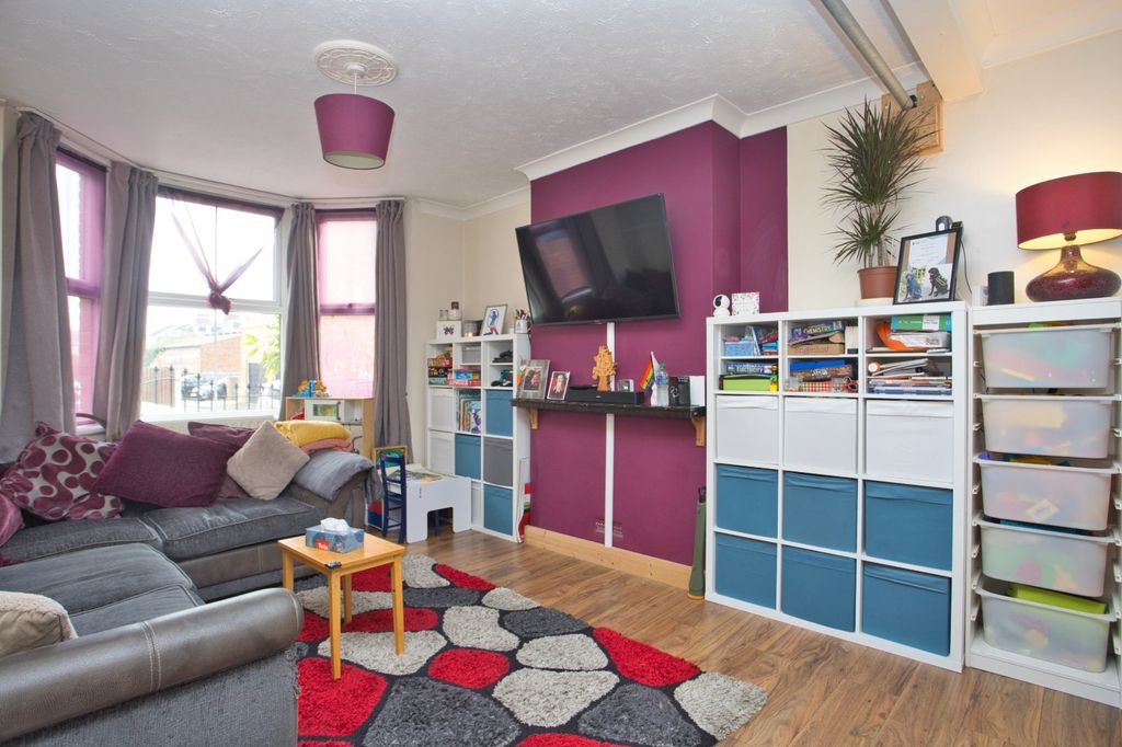 Property photo 2 of 11 Picture 2