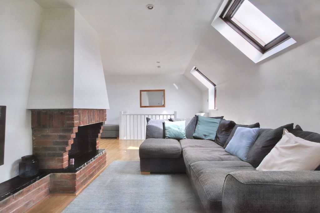 Property photo 2 of 13 Photo 5