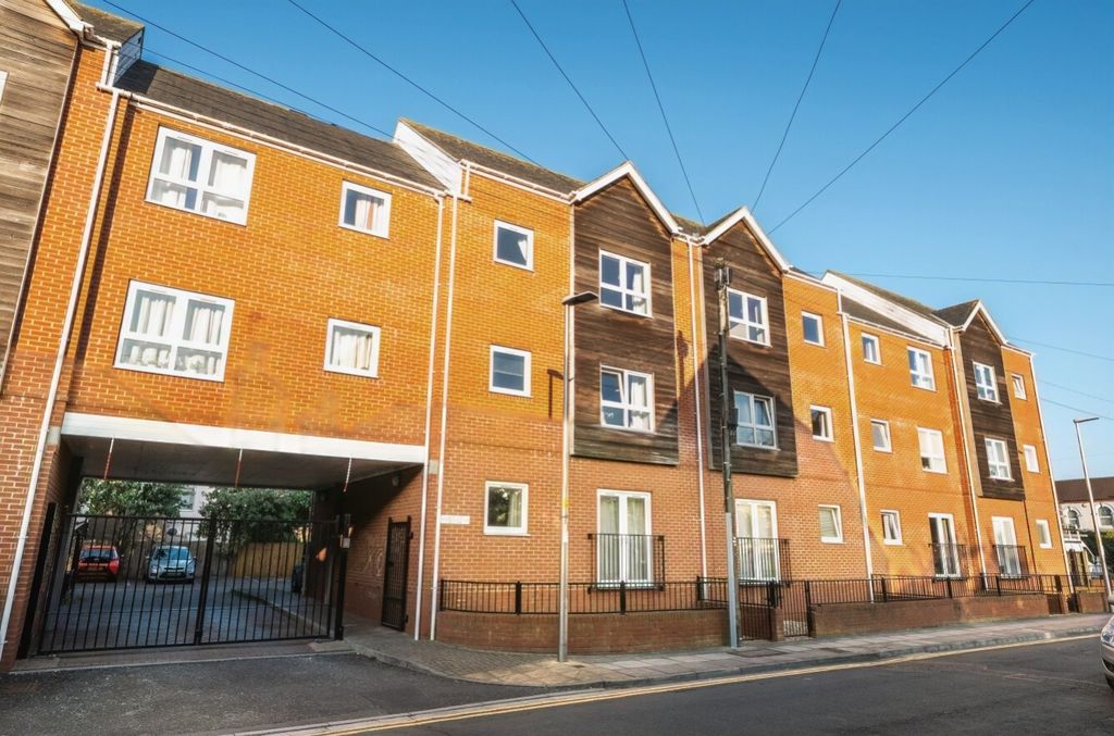 Property photo 1 of 14 1336348-1-6893352121566