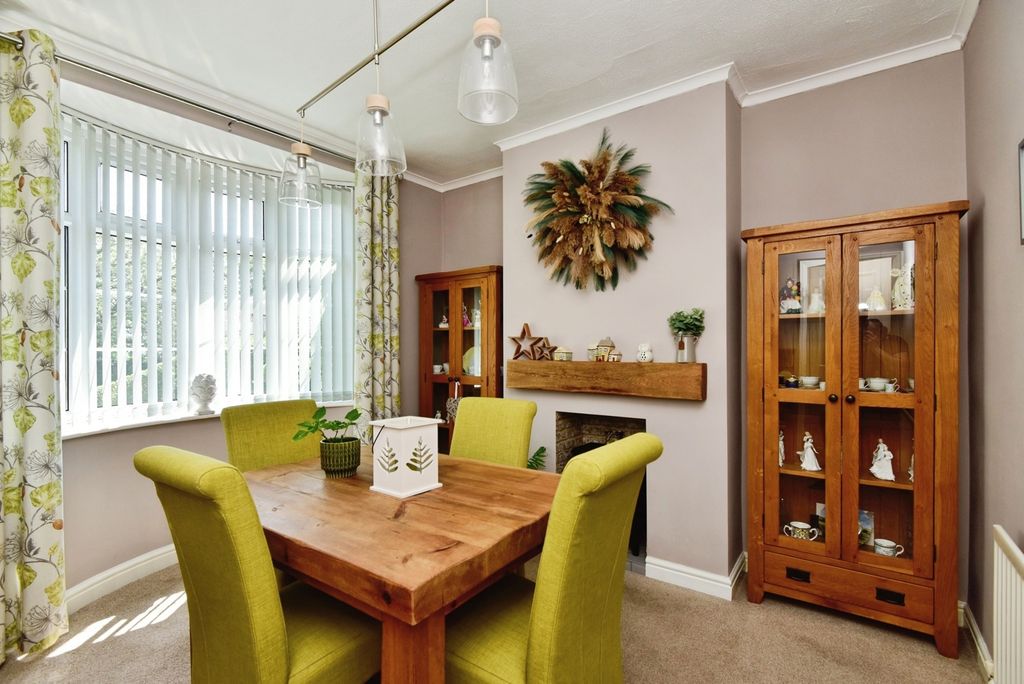 Property photo 3 of 27 Pbox-Img.Jpg