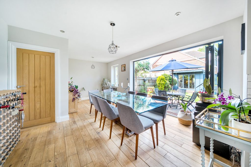 Property photo 2 of 36 1465657-14-6A317E...