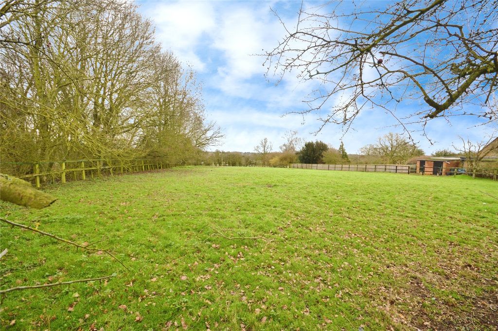 Property photo 3 of 4 Picture No. 05