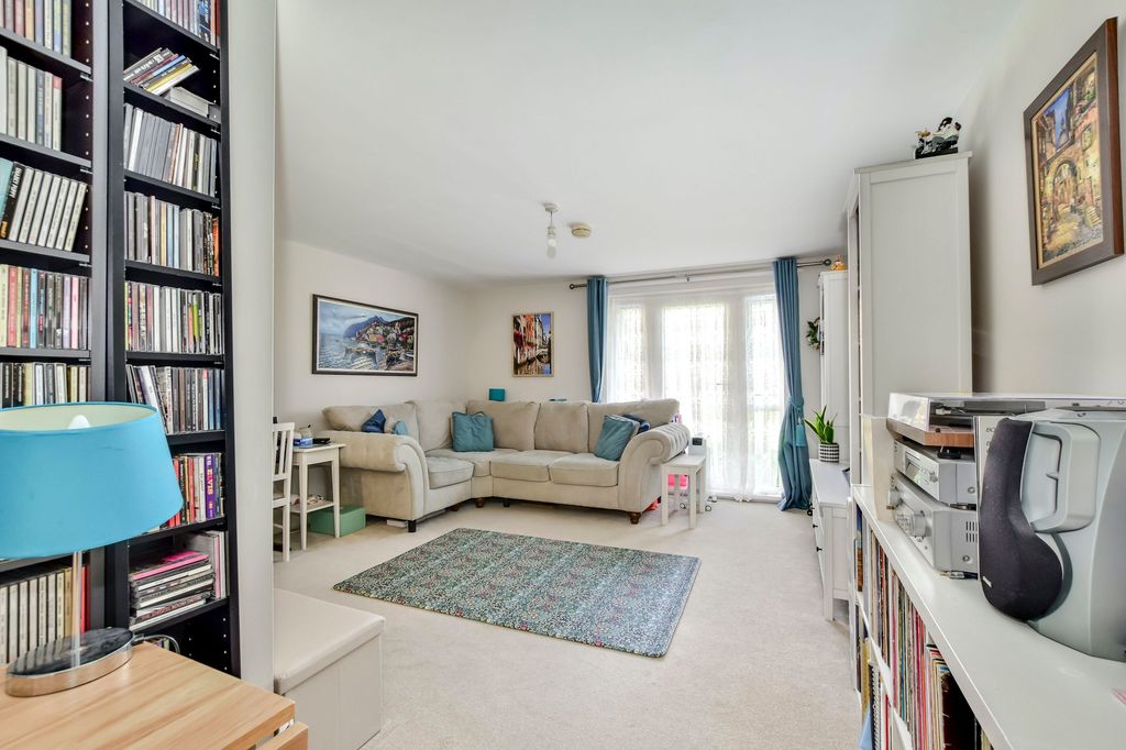 Property photo 1 of 16