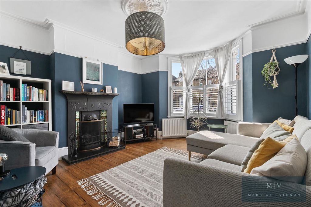 Property photo 2 of 16 Chelsham Road 65 MV-1.Jpg