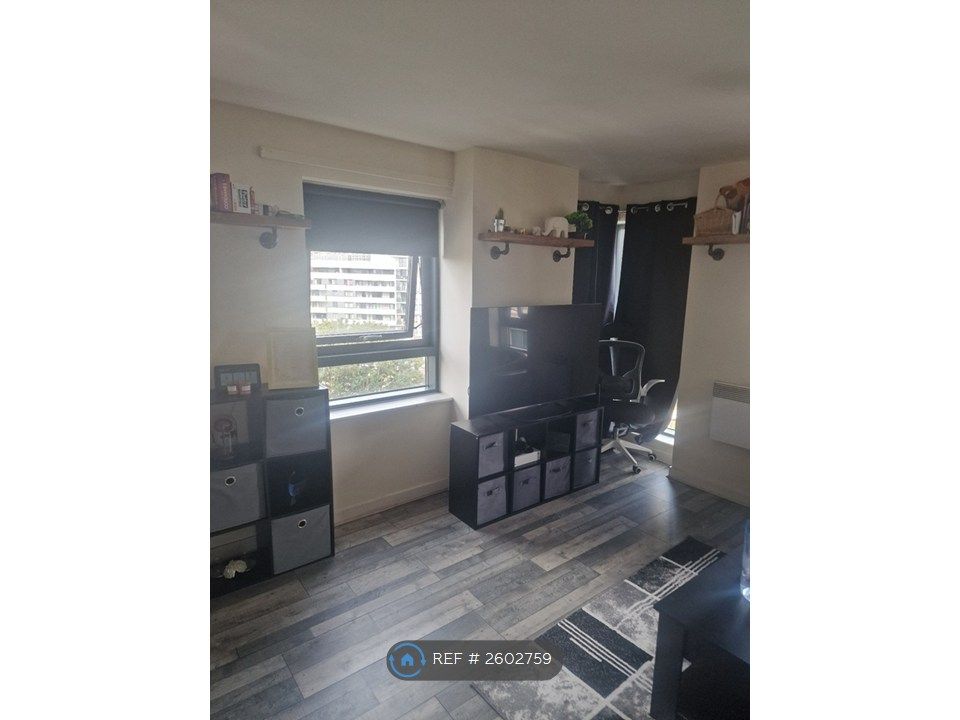Property photo 3 of 4