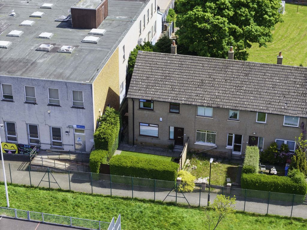 Property photo 1 of 28