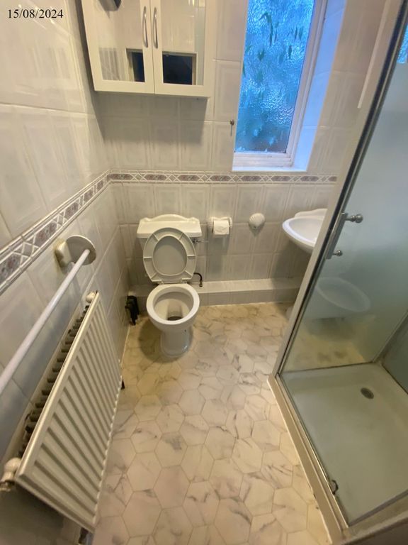 Property photo 3 of 28