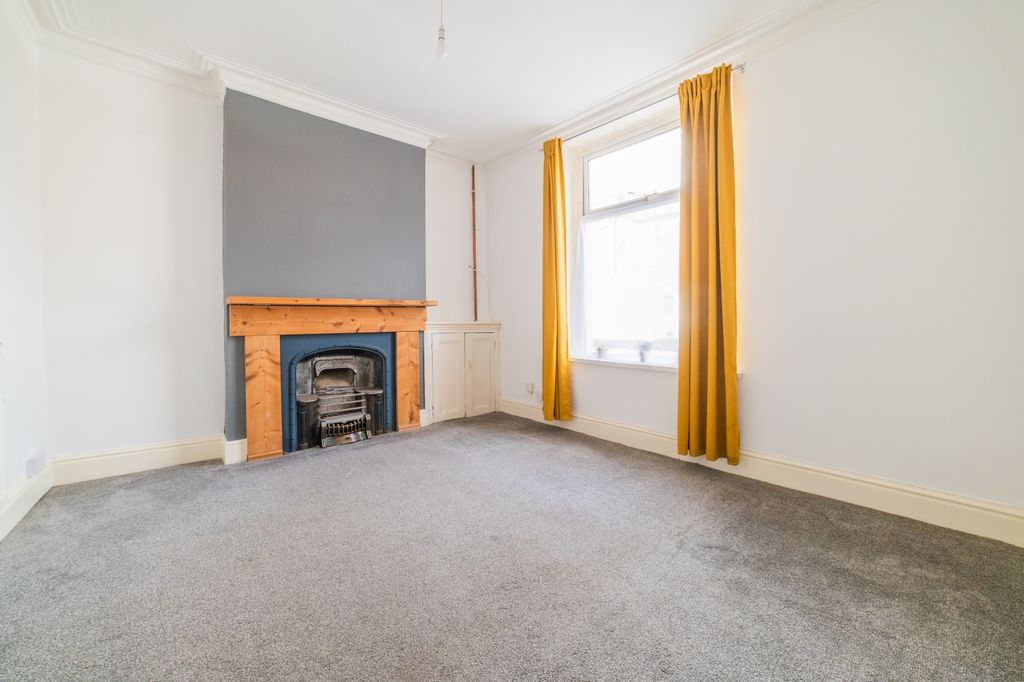 Property photo 2 of 15 Call 02920 454555 To Secure Your Viewing_2
