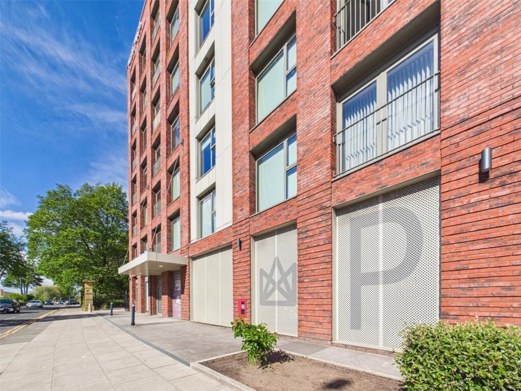 Property photo 1 of 7