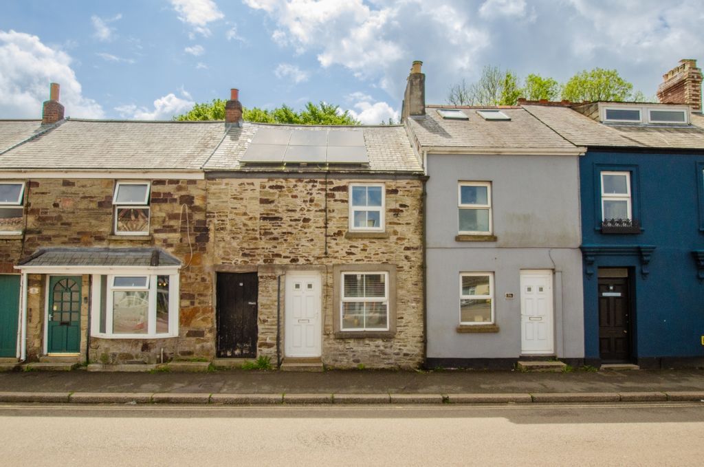 Property photo 1 of 8 14 St Leonards Tps Bodmin 01208 74182-09