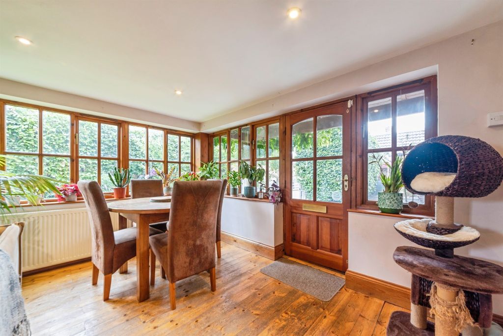 Property photo 2 of 25