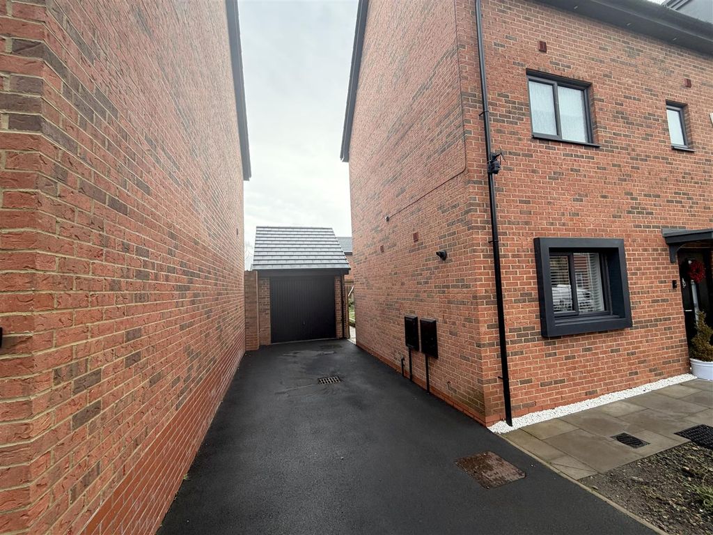 Property photo 3 of 27 Tempimage4Mskff.Jpg