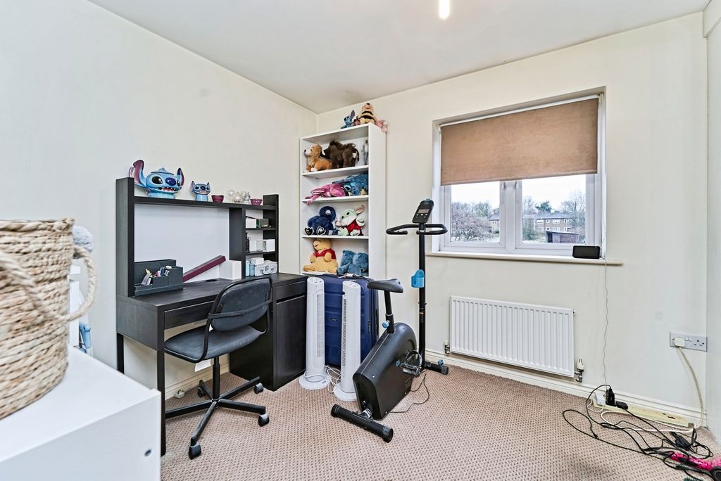 Property photo 3 of 11 Pbox-Img.Jpg