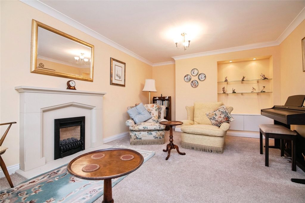 Property photo 3 of 24 Picture No. 20